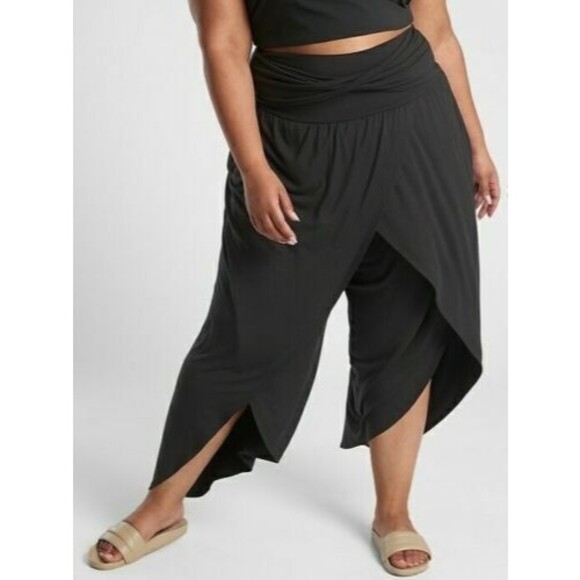 Womens Athleta Release Pant Black Plus Size 2X Yoga Tulip Hem Flowy Athleisure - Picture 1 of 8